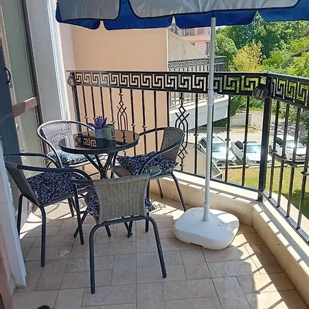 морски диамант Golden Sands